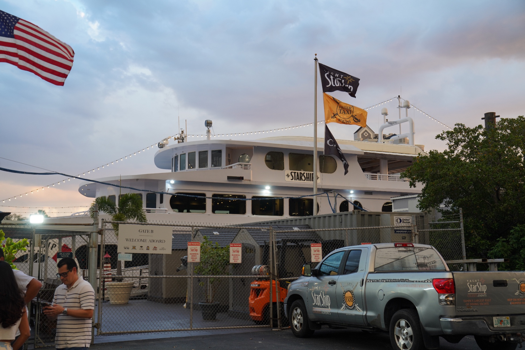 Yacht Starship